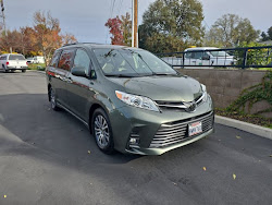 2019 Toyota Sienna XLE Premium