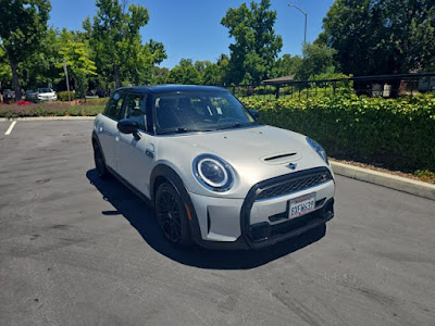 2022 MINI Hardtop 4 Door